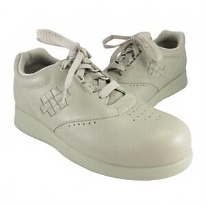 NEW P.W. MINOR women's leisure sneaker in clay
